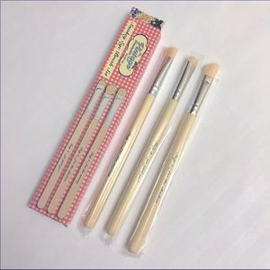 The Vintage Cosmetic Company Smokey Eye Brush Set of 3